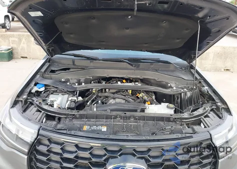 2025 Ford Explorer St-Line from USA, damaged, VIN 1FMUK7KH6SGA08889